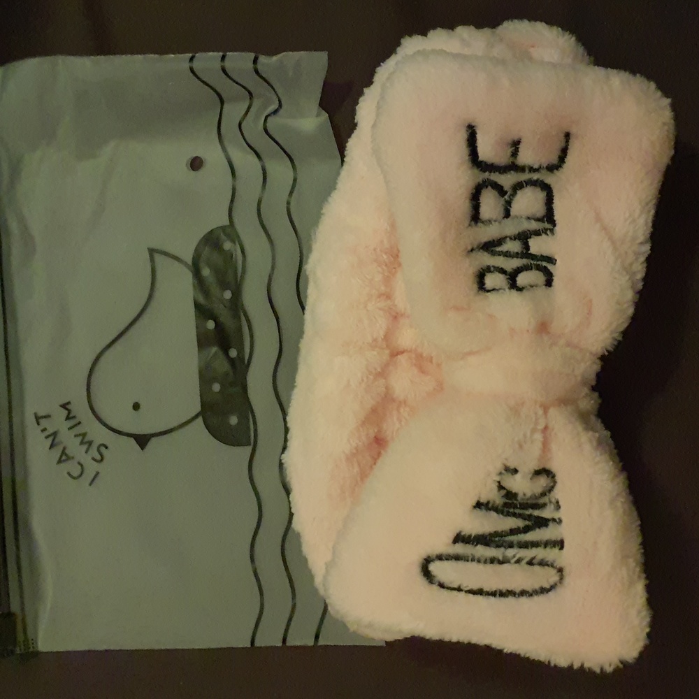 OMG Baby Pink Hair Band - New in packaging